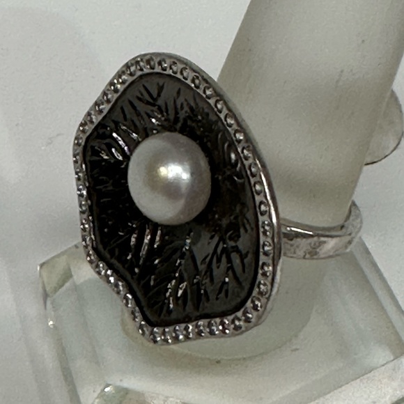 Sterling silver ring with pearl - Picture 3 of 3